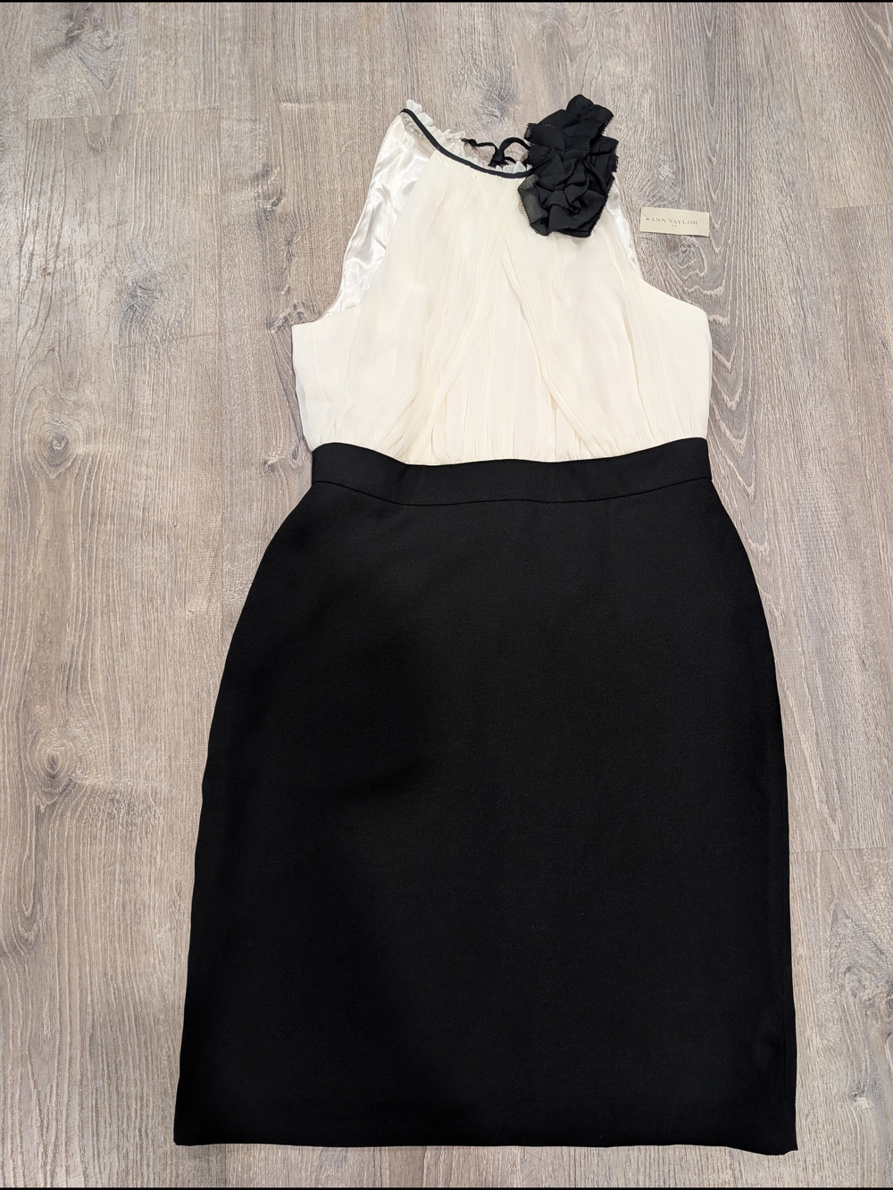 NWT Ann Taylor Halter Dress Black White Rosette Pleated Cocktail Sheath Size 12